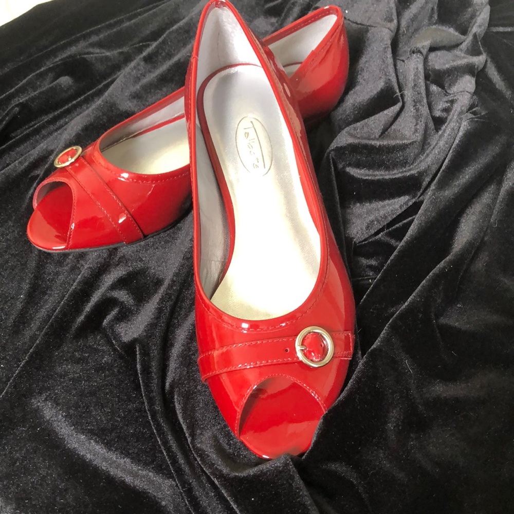 Brand new Talbots Red Patten Leather Flats. Size 8 1/2 medium. Open toe.